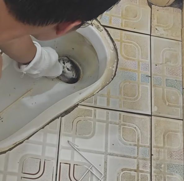 T0101007 No home. No voice. Just fear.